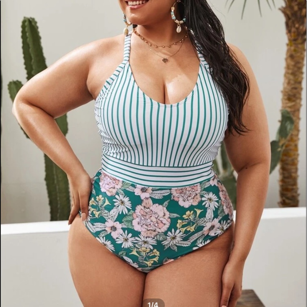 NWOT SHEIN bathing suit